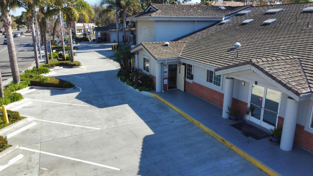 Americas Best Value Inn Oxnard-Port Hueneme Exteriör bild