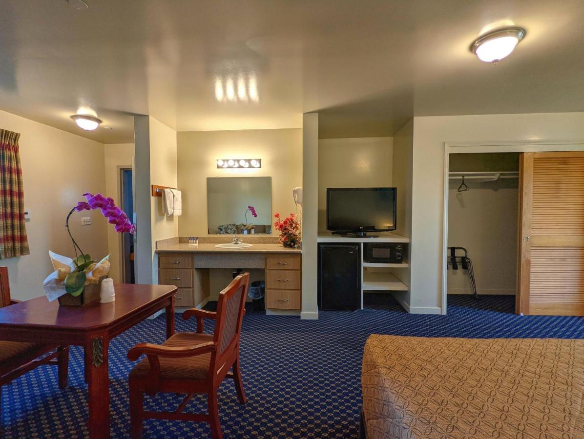 Americas Best Value Inn Oxnard-Port Hueneme Exteriör bild