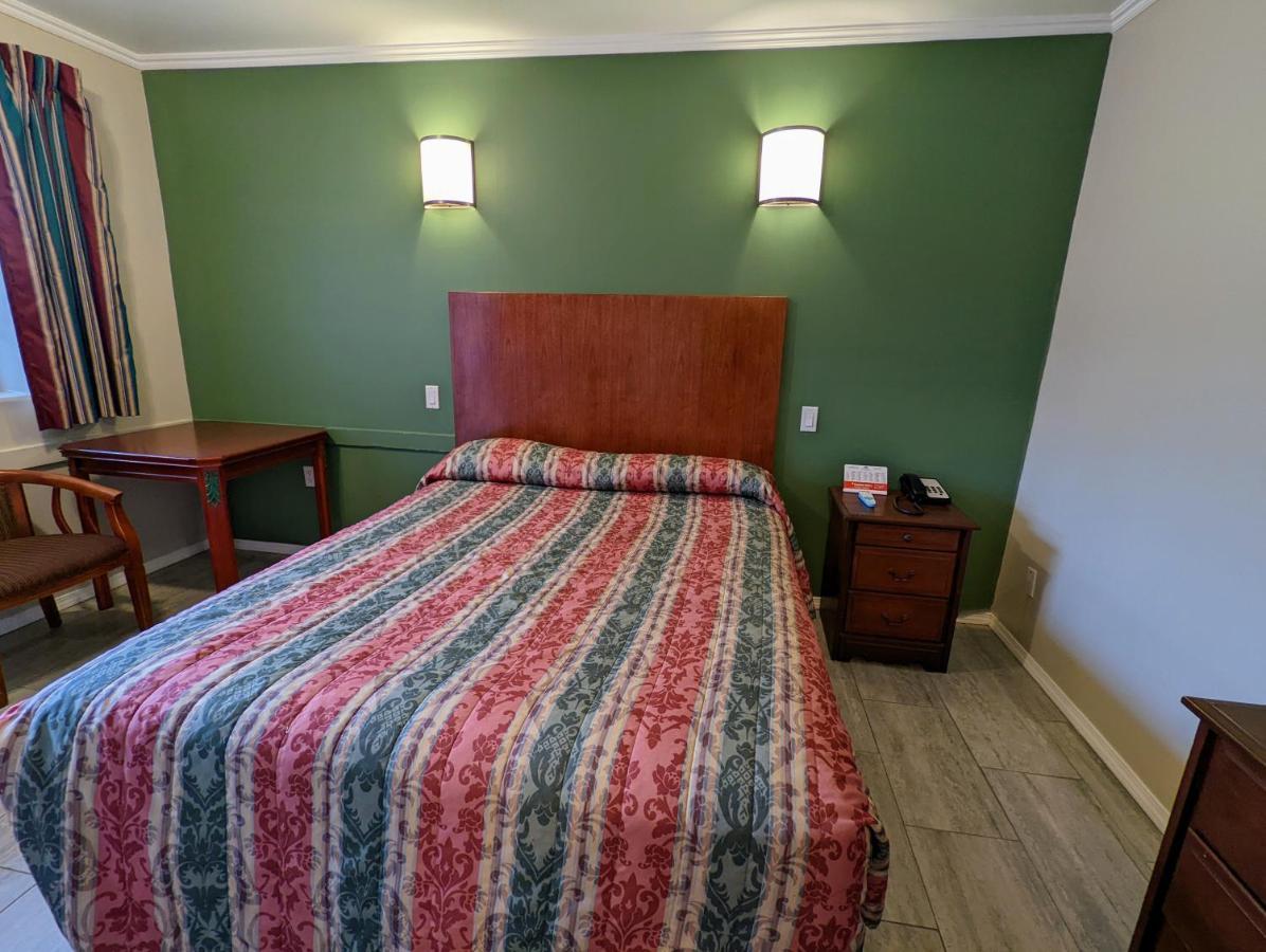 Americas Best Value Inn Oxnard-Port Hueneme Exteriör bild