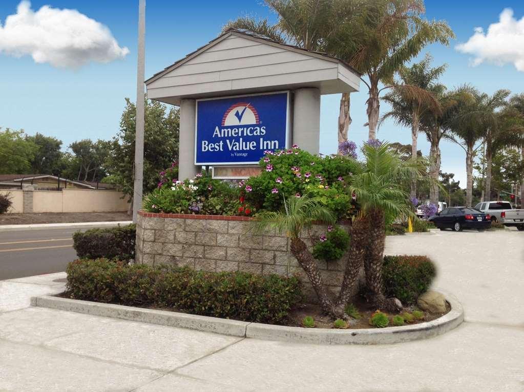 Americas Best Value Inn Oxnard-Port Hueneme Exteriör bild