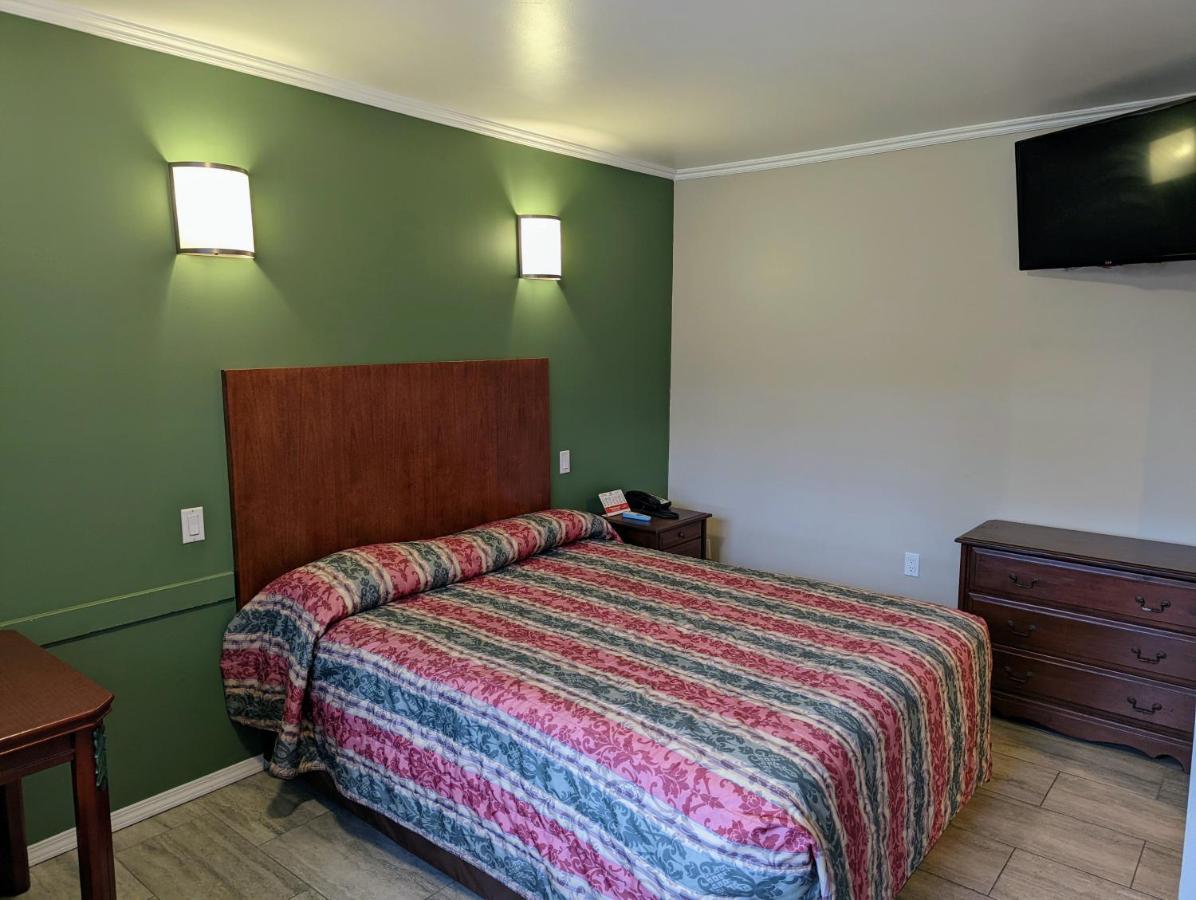 Americas Best Value Inn Oxnard-Port Hueneme Exteriör bild