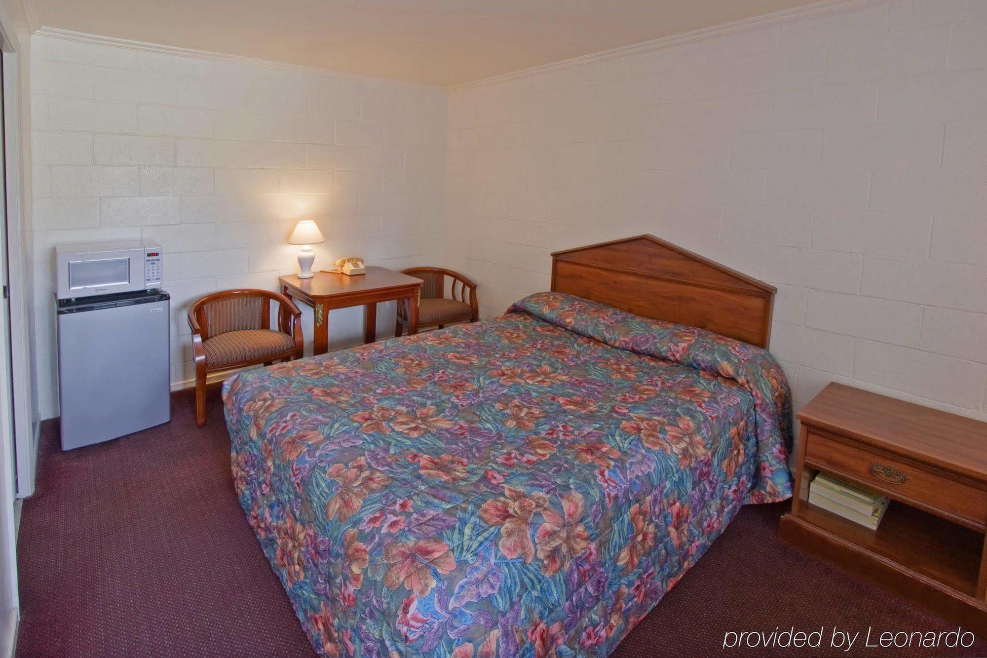 Americas Best Value Inn Oxnard-Port Hueneme Exteriör bild